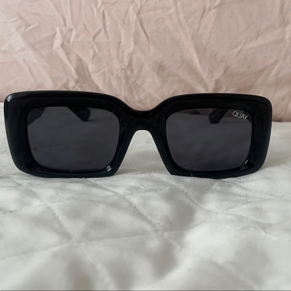Quay Australia Black Rectangular Sunglasses